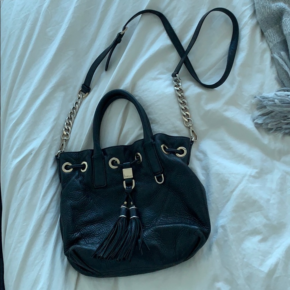 Michael kors bucket bag